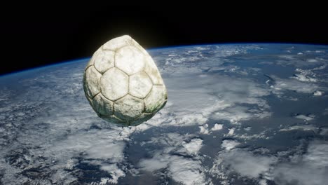 Alter-Fußball-Im-Weltraum-Auf-Der-Erdumlaufbahn